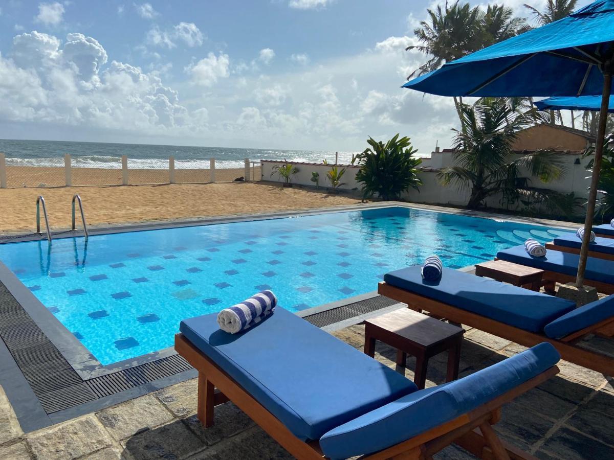 Tropical Beach House Hikkaduwa Eksteriør bilde